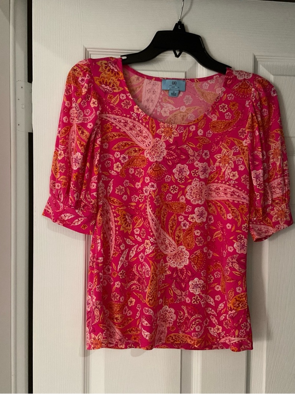 CeCe Bright Pink Paisley Scoop Neck Short Sleeve Top